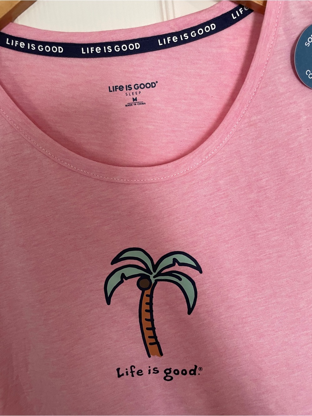 🏝️ Life Is Good Pink Palm Tree Sleep Tee 🏝️ - Picture 2 of 8